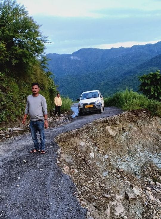 Traveling on the Amodi-Khatoli road became a risk