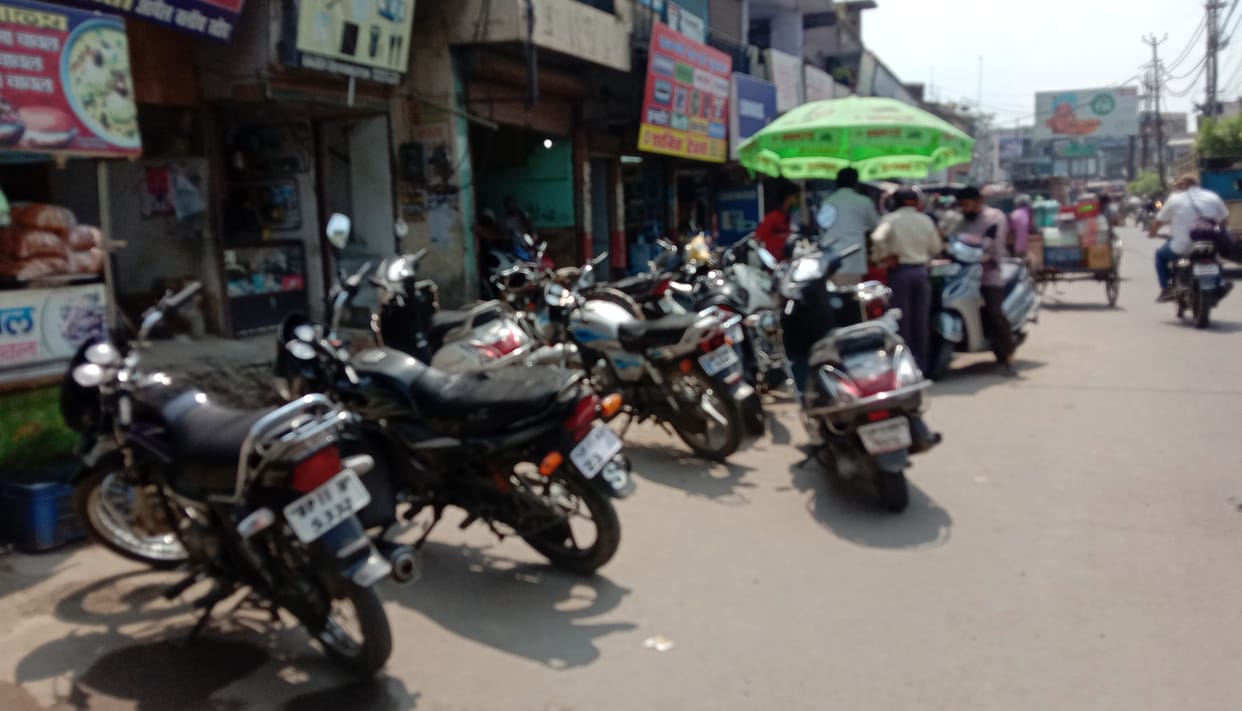 Road less parking became Bajoria road and Pratap market road