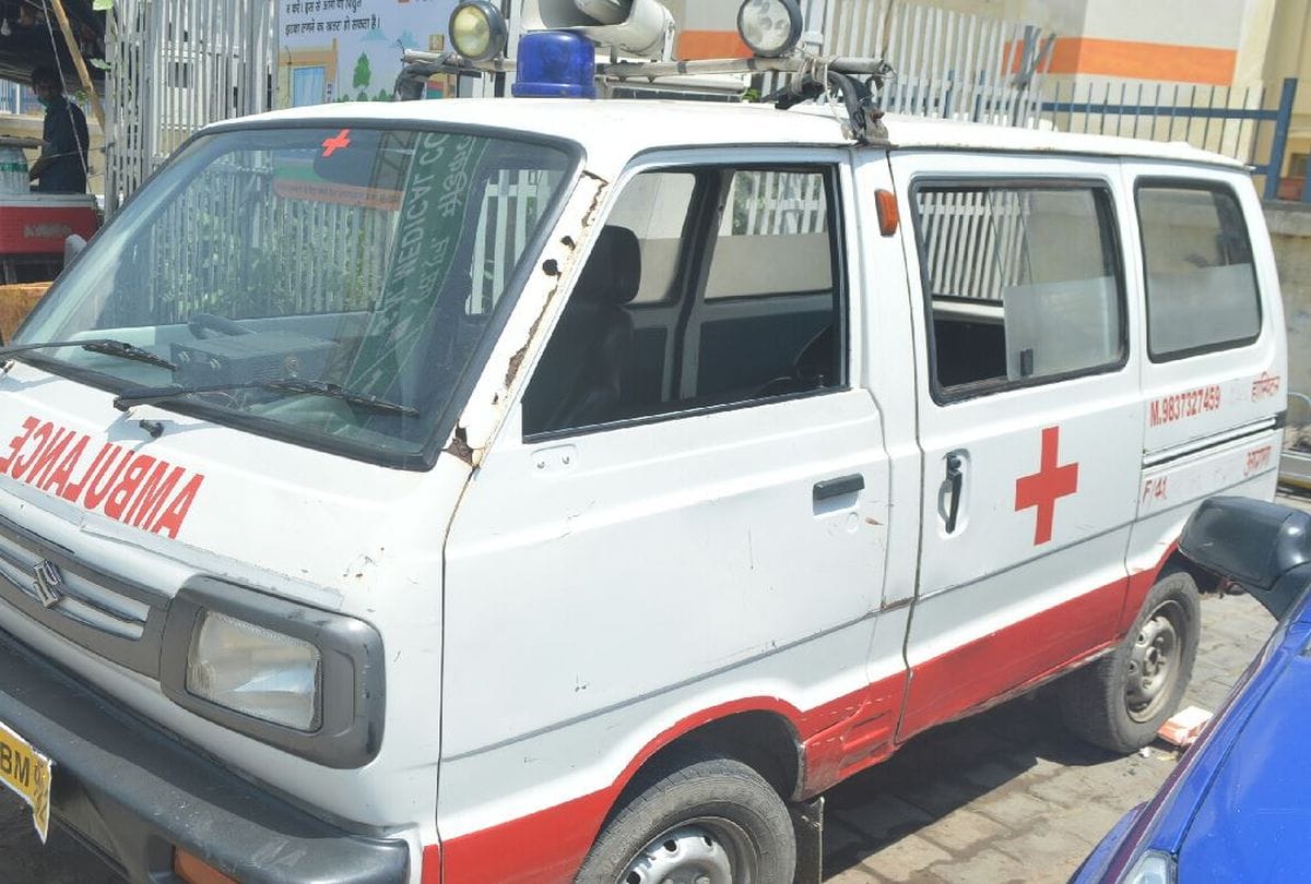 Daggamar Ambulance running in agra