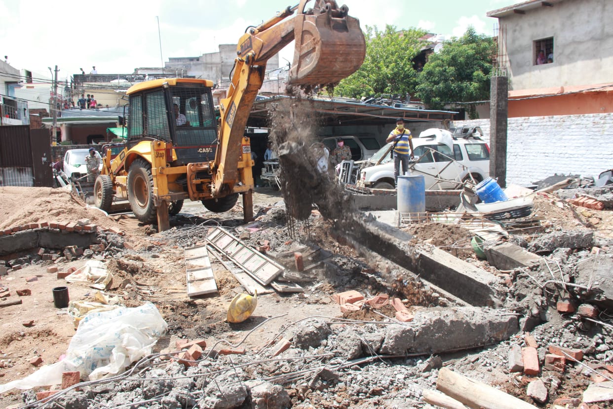incrochment demolish