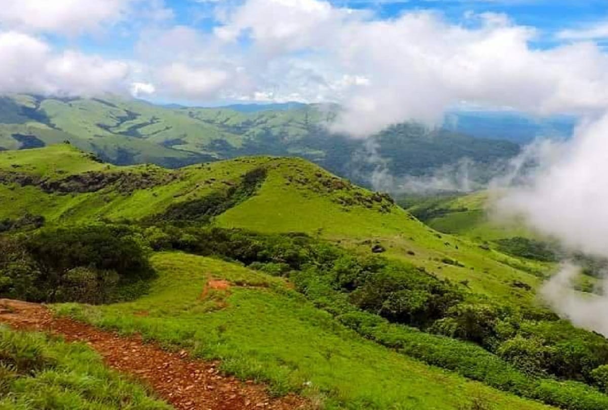 In summer you can visit these romantic places with a partner