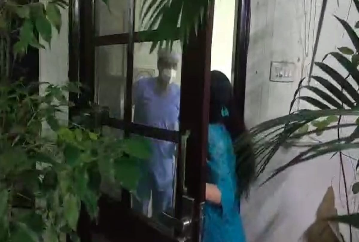 Dr Ajeet jain of Rajiv Gandhi Super Speciality hospital returns home after 6 months