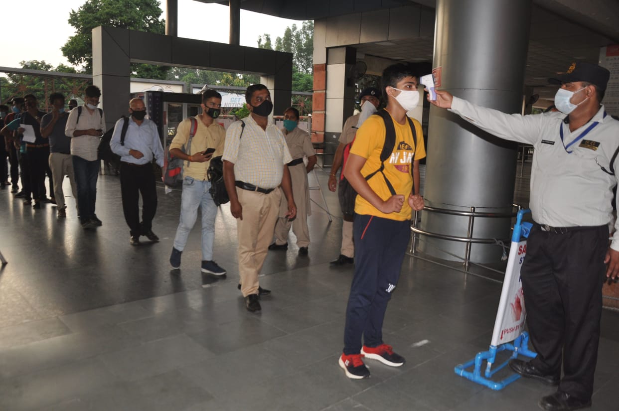 NDA and Navy academic examination: more than 17 thousand students arrived