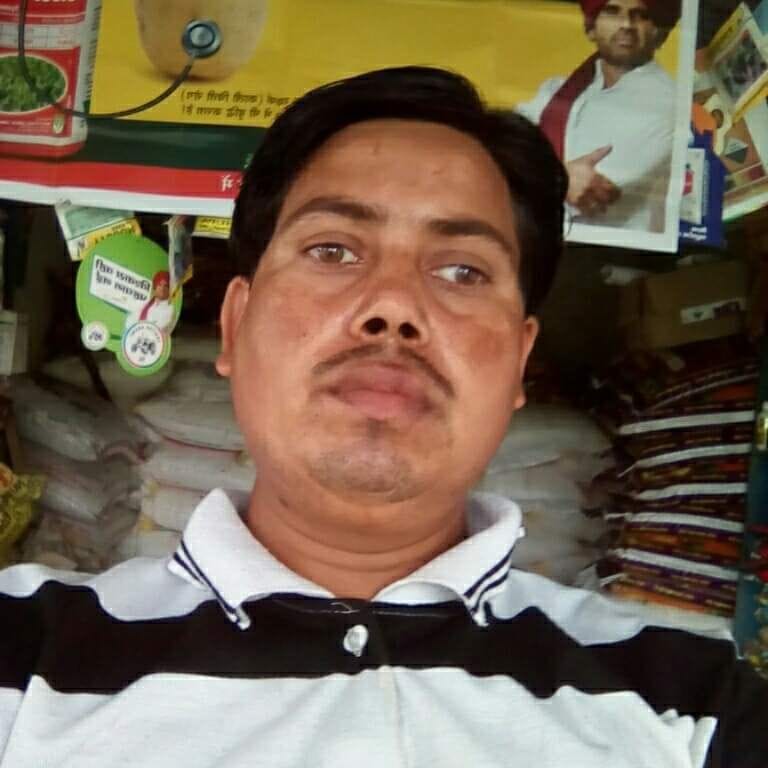 fertilizer seller died in a road accident