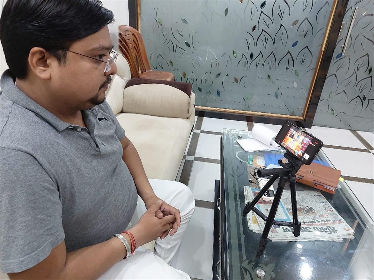 Hathras: BJP workers saw the release program of Seva Organization
