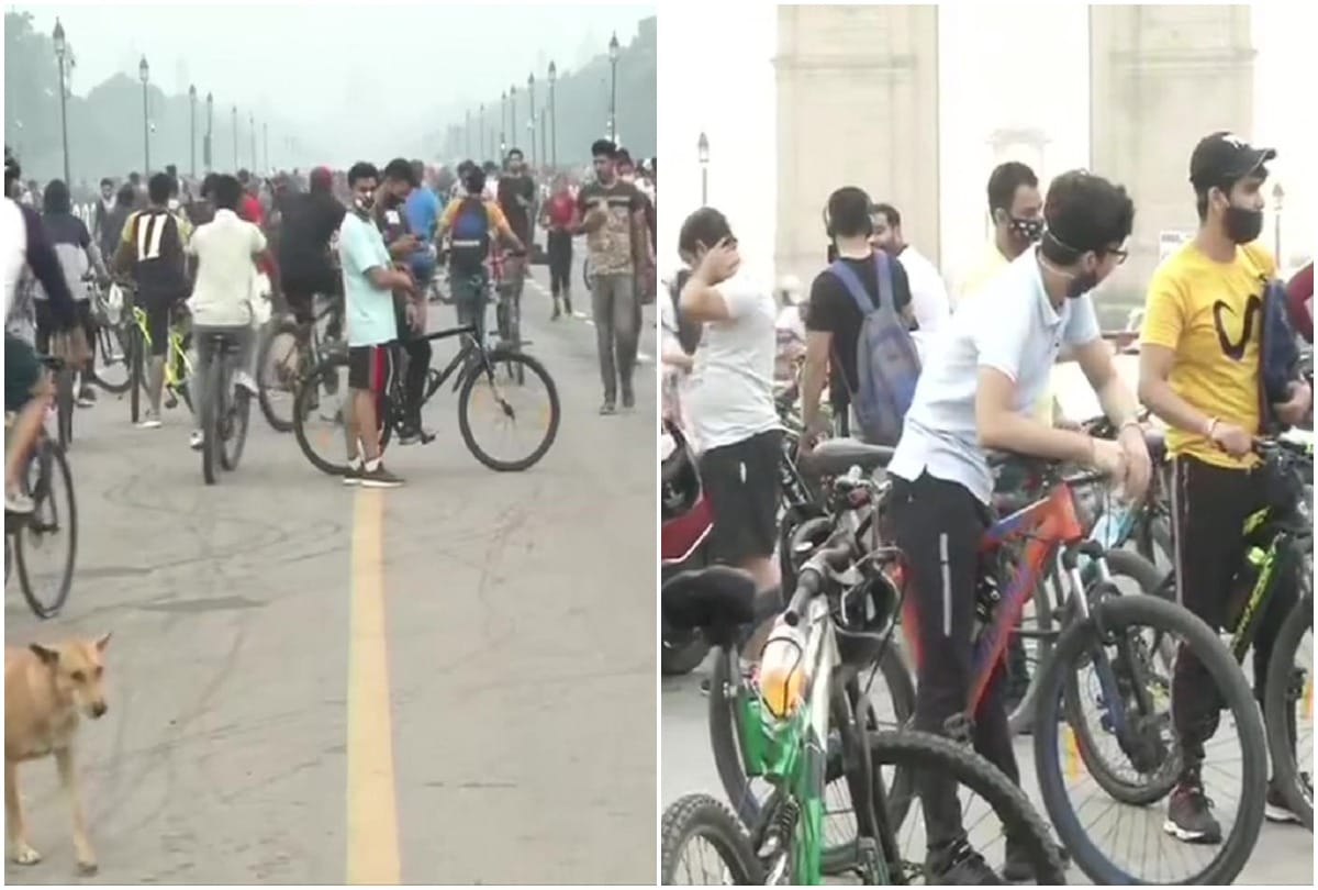 Sunday morning in Delhi Joggers and walkers reaches India gate with all protections