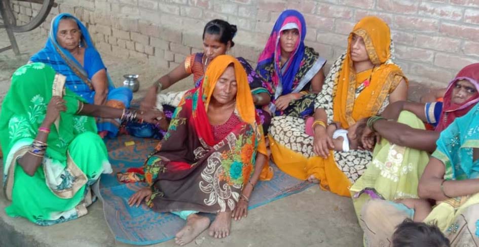 Missing farmer's body found on the banks of river Ganga since four days