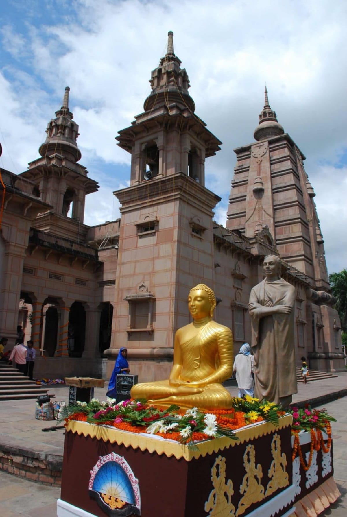 Light and sound show at Lord Buddha first Dharma sermon site sarnath Amitabh Bachchan will give voice PM Modi will inaugurate