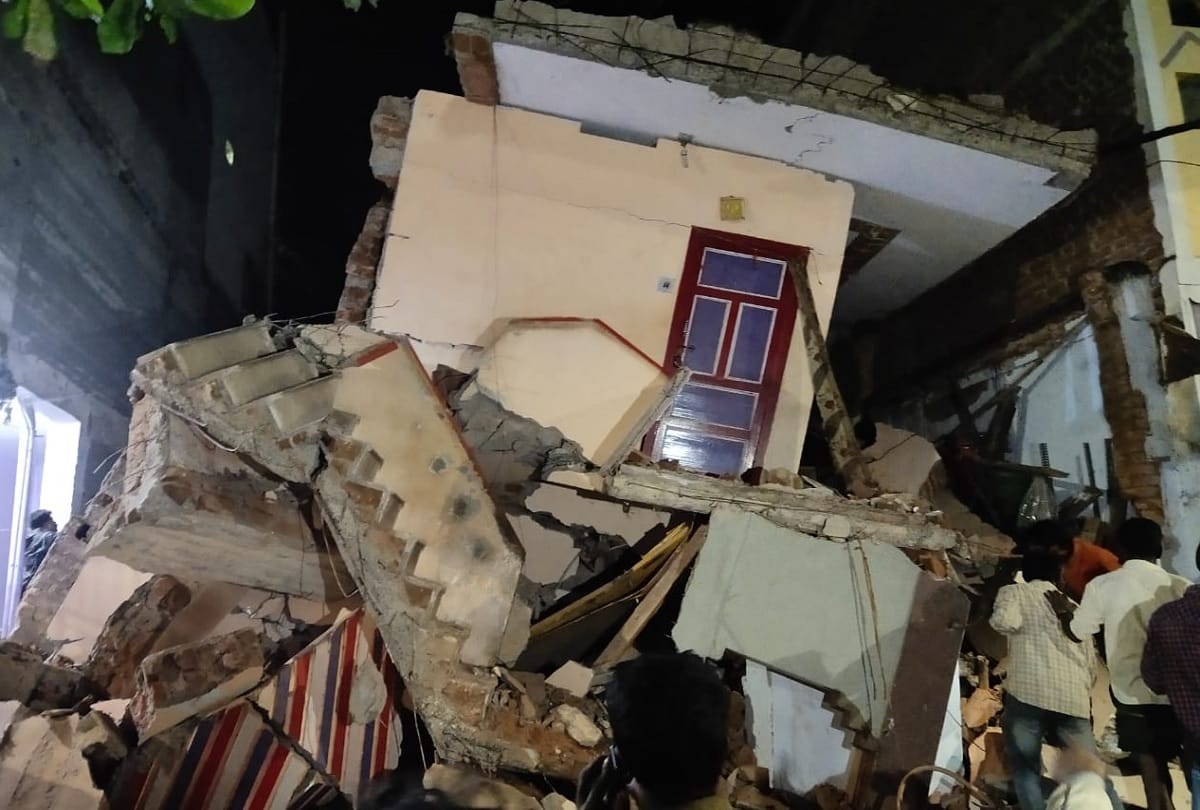 Tamil Nadu: A building collapsed in Chetty Street area of Coimbatore today following rainfall, rescue operation underway