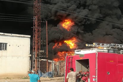 Agra Chemical Factory Fire News: massive fire breaks in chemical factory in sikandra agra