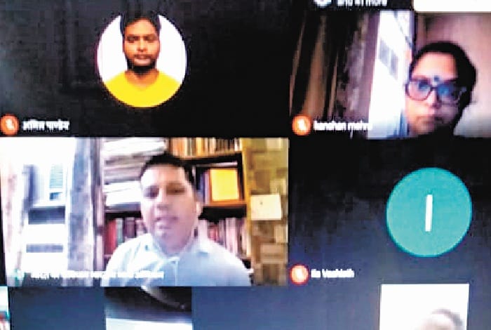 hindi hain hum amar ujala, discussion on hindi language in amar ujala webinar