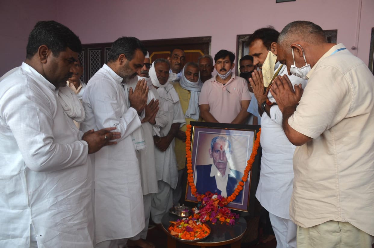 Death anniversary of villagers killed in Muzaffarnagar riots
