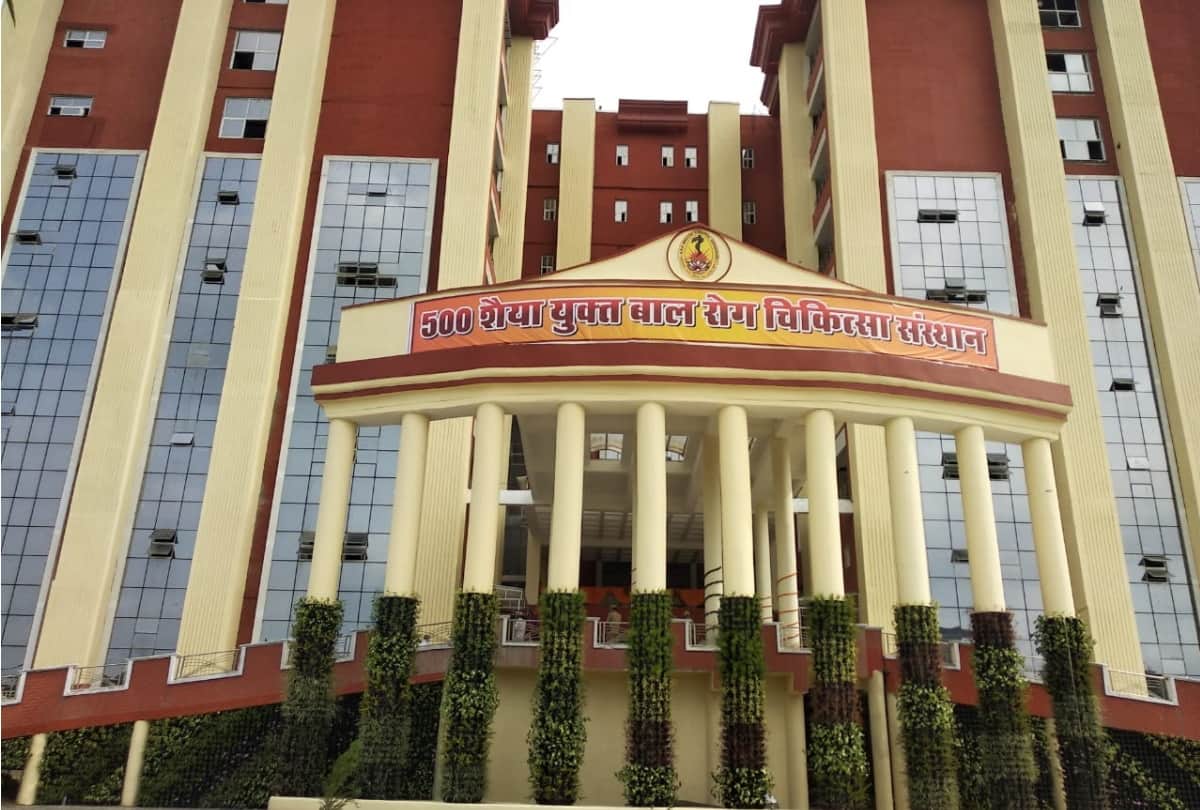 Plasma of two people taken from apheresis machine in Gorakhpur