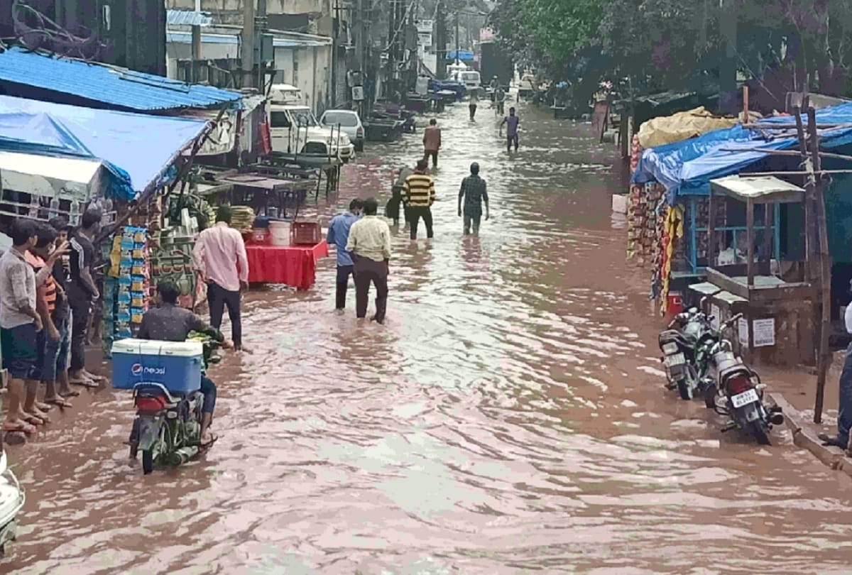 delhi NCR weather Heavy water logging in faridabad after two hours of rainfall see pictures
