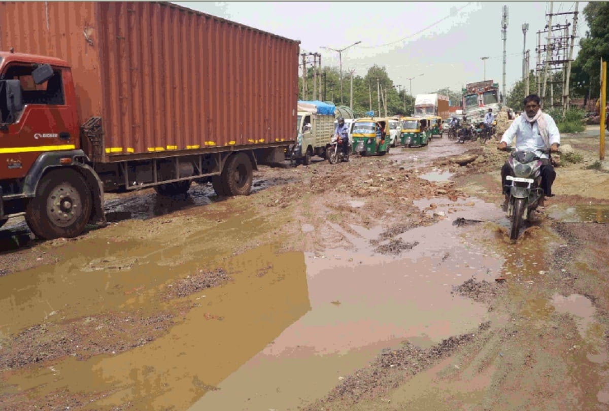 delhi NCR weather Heavy water logging in faridabad after two hours of rainfall see pictures