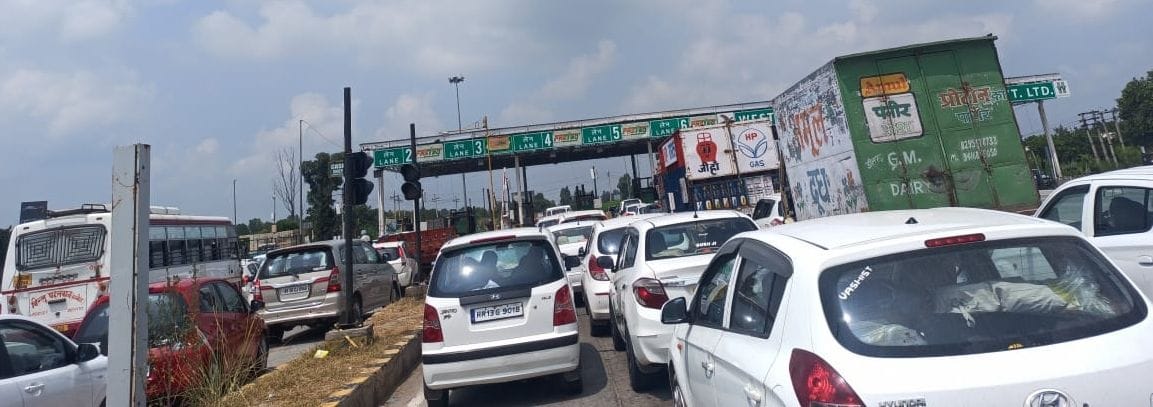 Long queues of vehicles started at Rohad toll plaza.