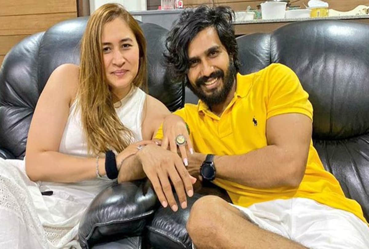 Jwala gutta and Vishnu Vishal tie knot see beautiful photos of wedding