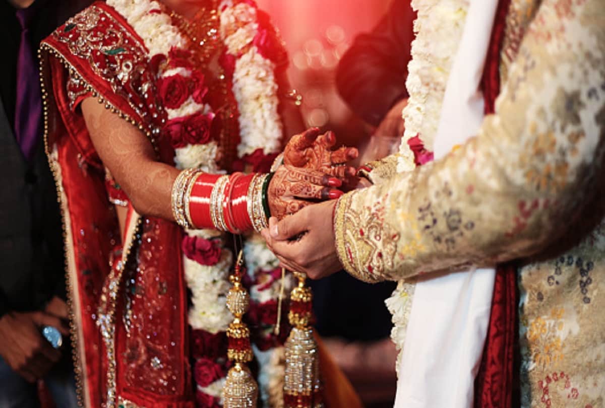 viral video of child and mom child asked the mother to get him married