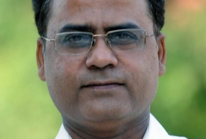 contribution of non-Hindi teachers and professionals for Hindi