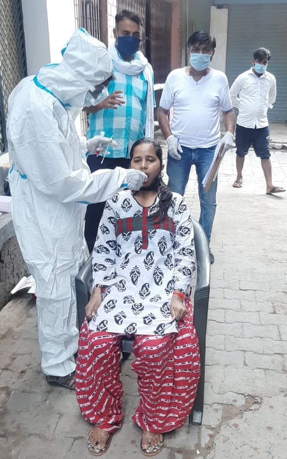 Corona took three, 80 infected including doctor