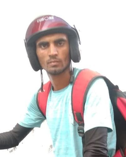 International medalist is distributing couriers