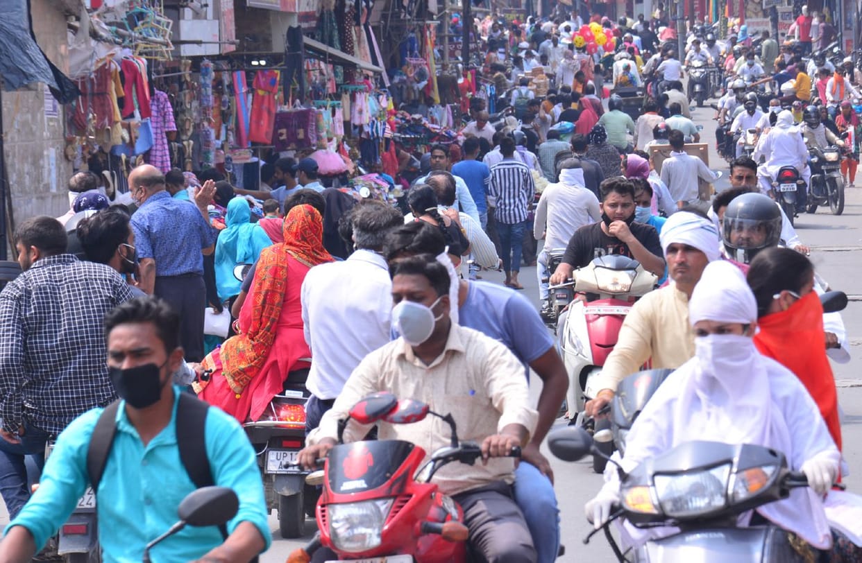 Social distancing is not being followed in Muzaffarnagar