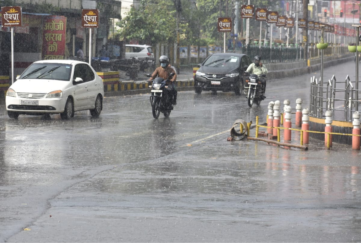 light rain start in Gorakhpur weather news update see latest photos
