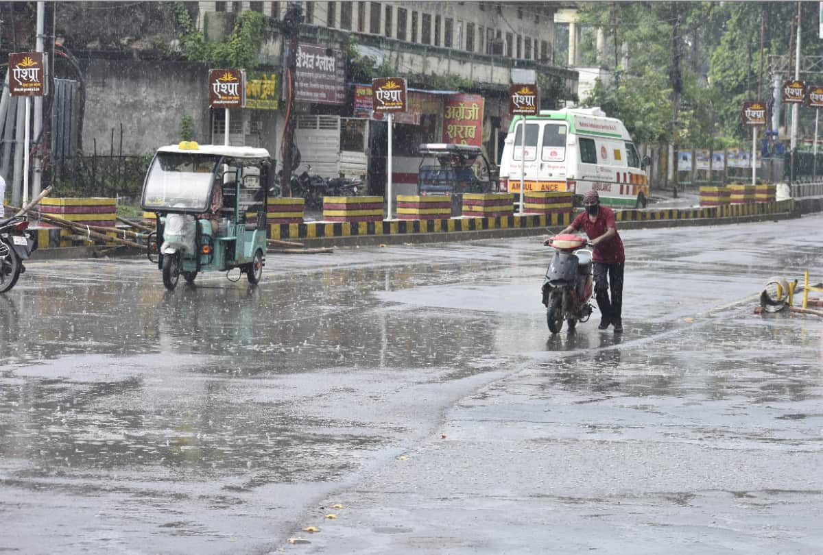light rain start in Gorakhpur weather news update see latest photos