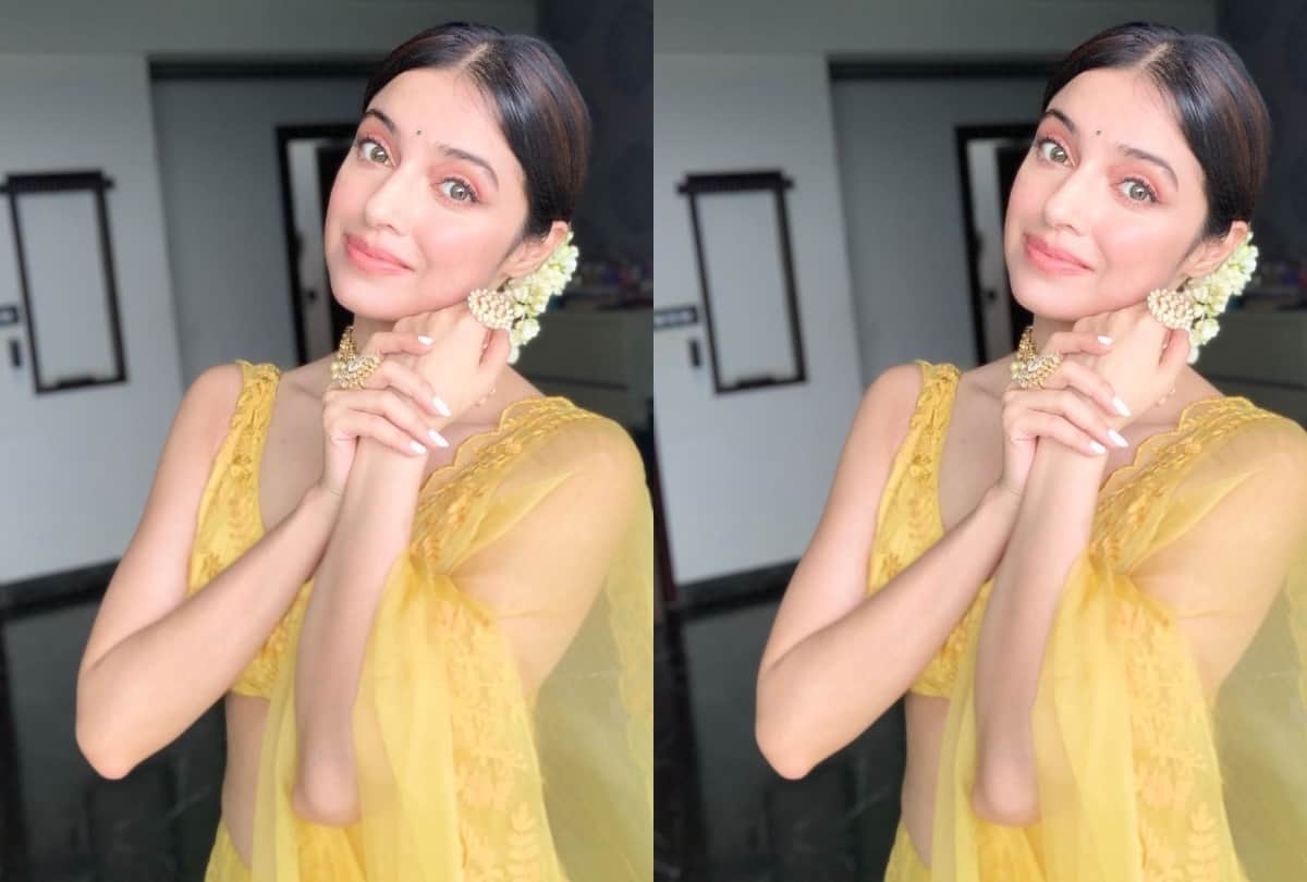 divya khosla kumar yellow lehenga perfect for wedding reception