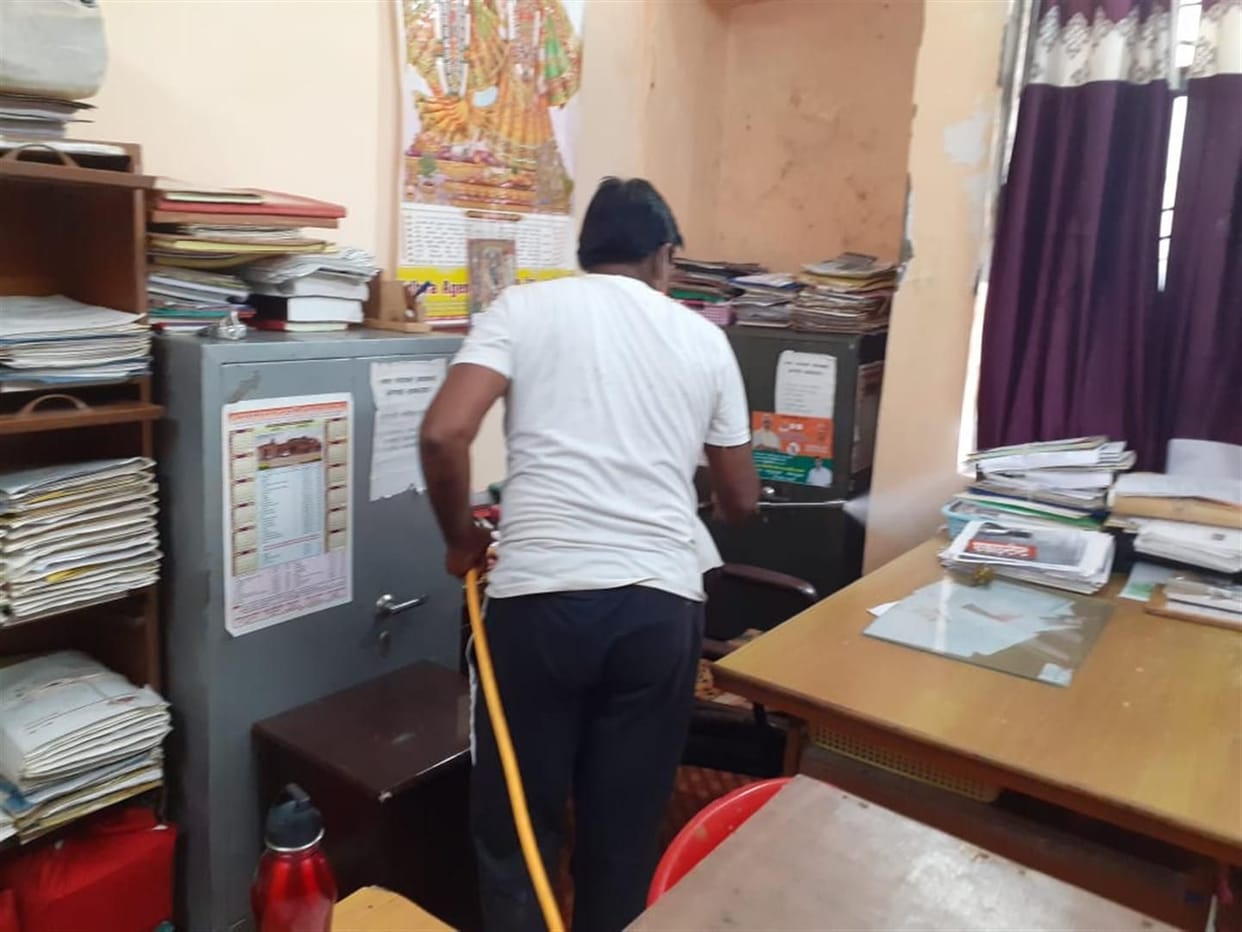 nagar panchayat office seal for 24 hours,  three employee tested corona