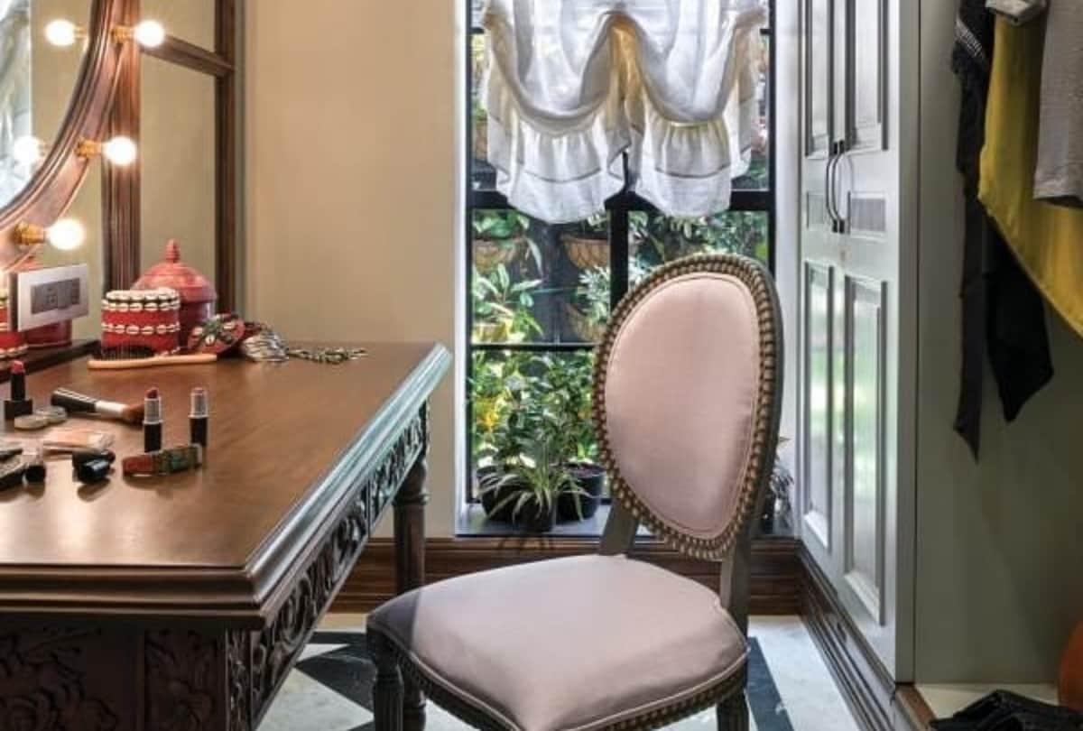 Kangana Ranaut Office Mumbai Controversy BMC here look inside photos