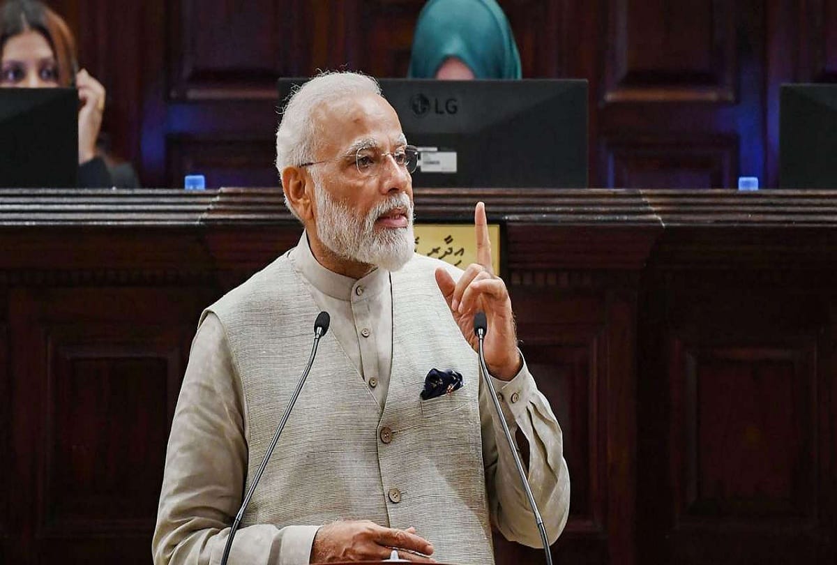 When will you retire?: PM Modi's friendly repartee to TMC MP's complaint about WB Governor