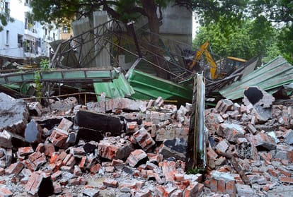 Ateeq Ahmed News: Secret of Atiq's assets uncovered in intelligence investigation, then bulldozer thunders prayagraj crime news allahabad