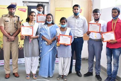 amar ujala meritorious students honor ceremony in uttar pradesh