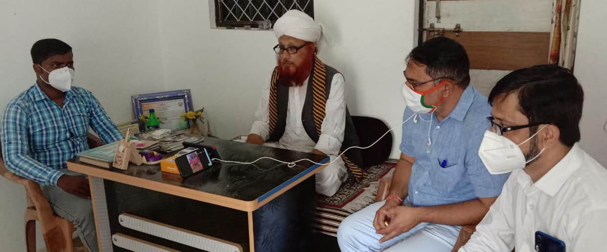 korona ki bharniya, door kerne ko aage aaye dharm guru