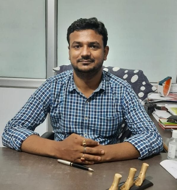 Physiotherapists relieve pain without giving medicines