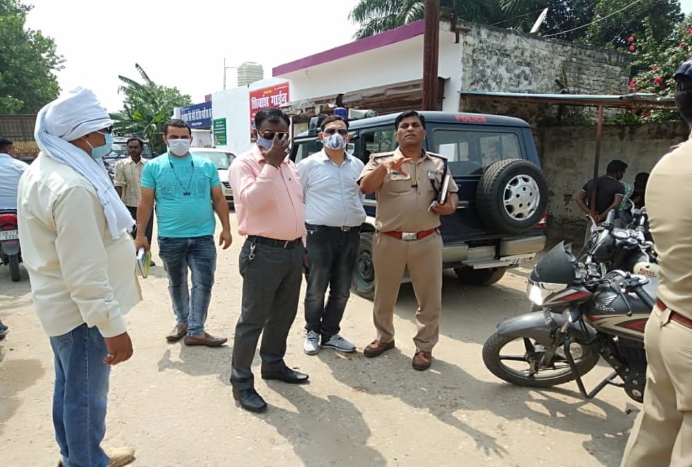 Roorkee: Firing in Gas agency by miscreants for loot, Photos