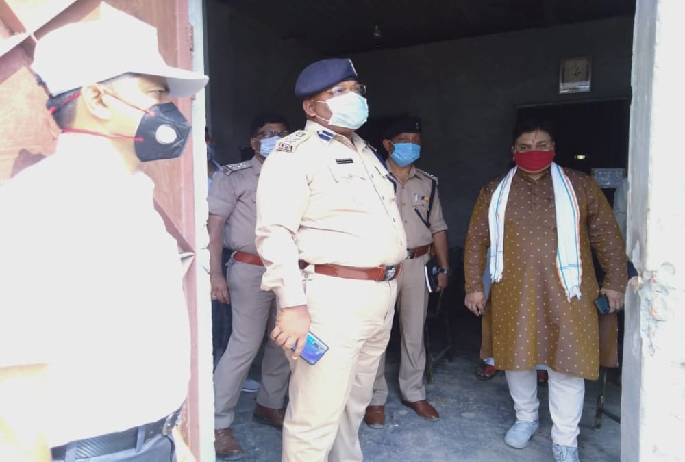 Roorkee: Firing in Gas agency by miscreants for loot, Photos