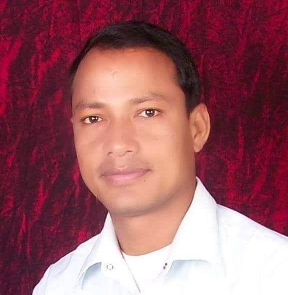 Shankar Singh Adhikari received teacher of the year award