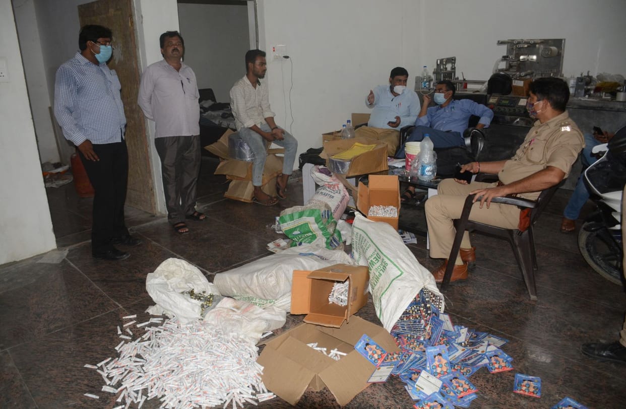 duplicate sex power medicines stock sealed after rade in moradabad