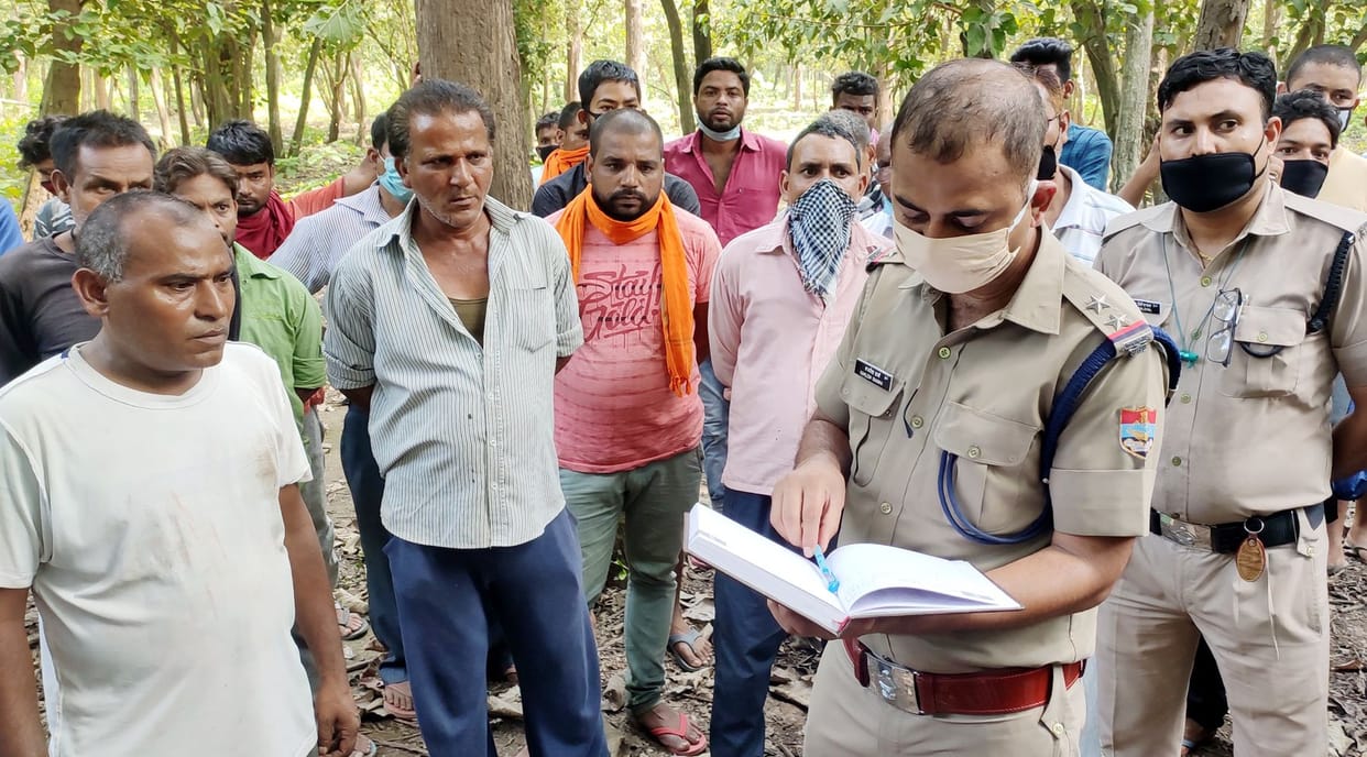 youth went to picnic in UP forest under suspicious circumstances