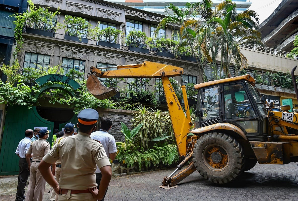 Kangana Ranaut Office News in Hindi: Bombay High Court stays BMC demolition at Kangana Ranaut property