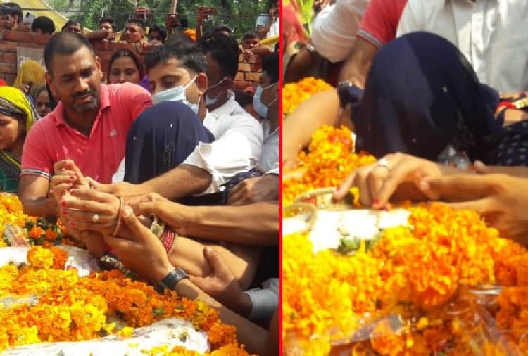 People gather in huge number during last rites of Shaheed in Charkhi Dadri