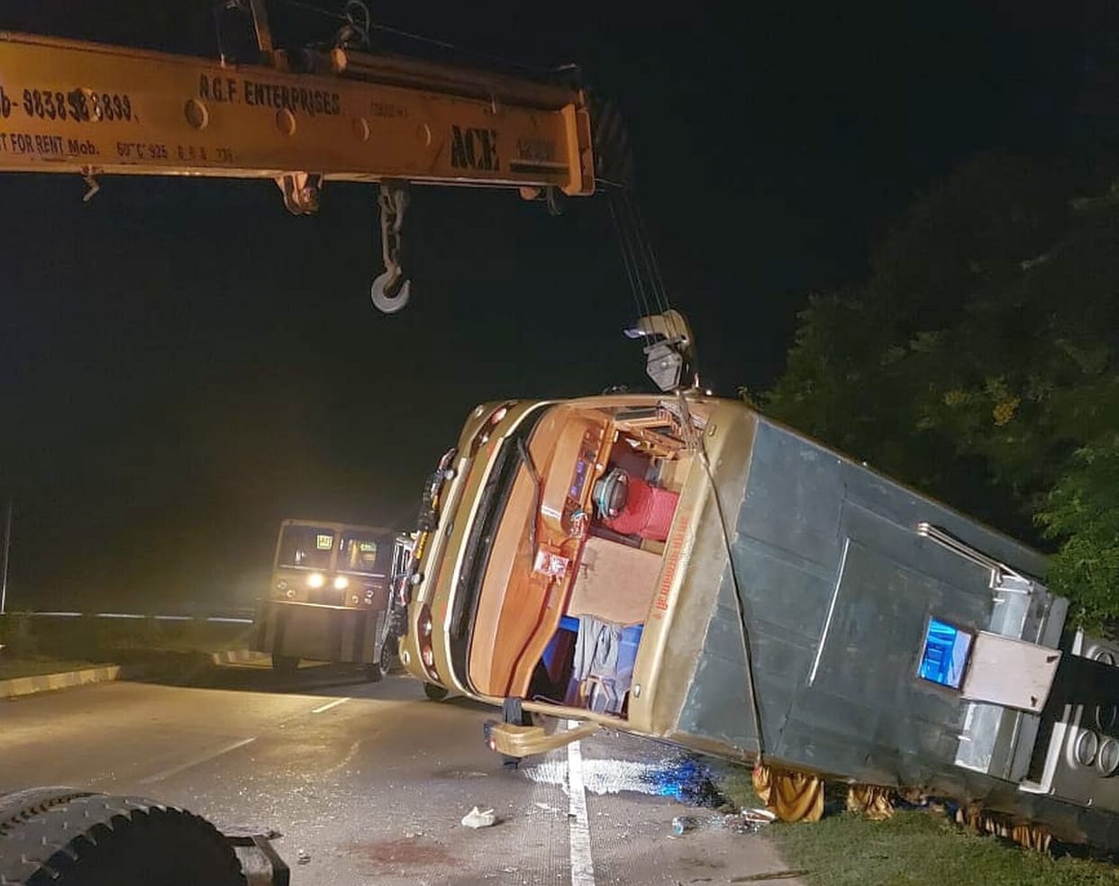 Double-decker bus overturned by bull, six injured