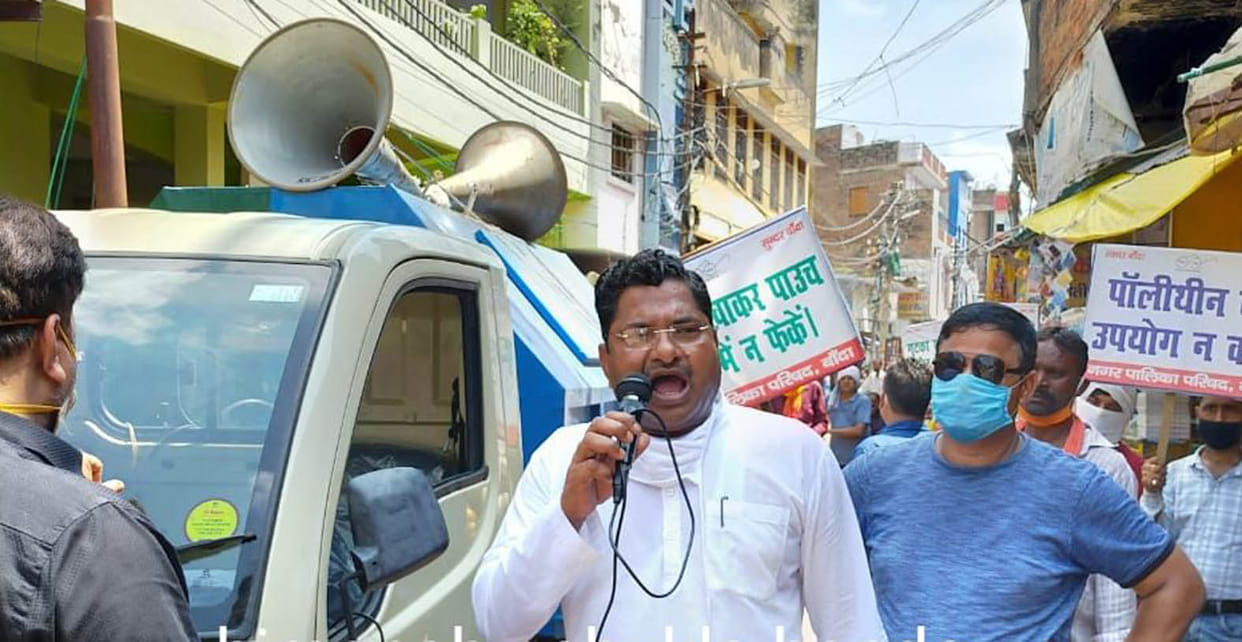 If dustbin, why throw garbage on the road