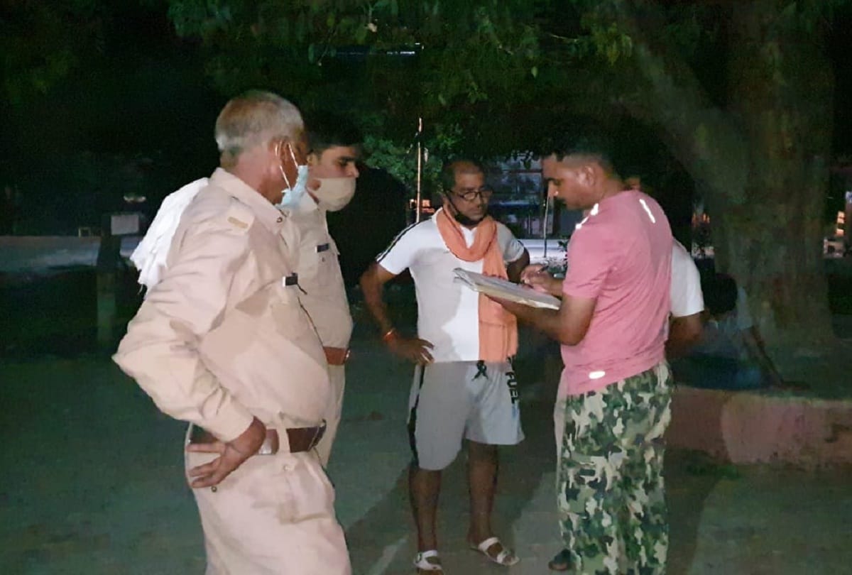 Man shot himself After dispute with son in mainpuri
