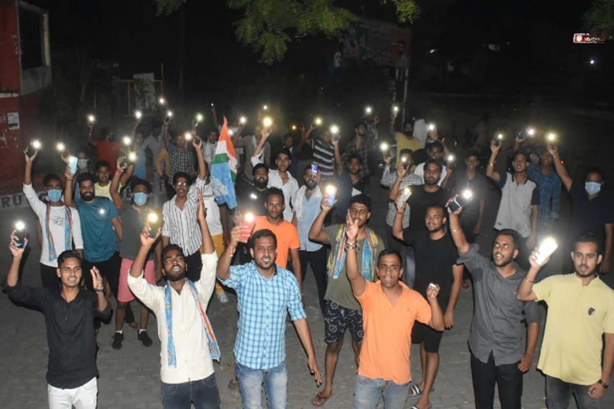 various political and social organizations demonstrated in meerut by lighting Torch, candle