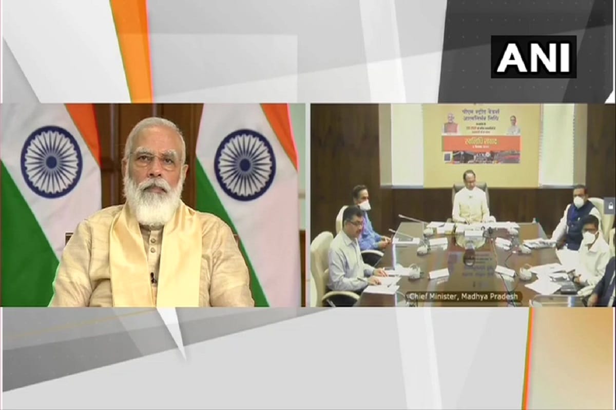 Prime Minister Narendra Modi holds Svanidhi Samvaad with street vendors from Madhya Pradesh