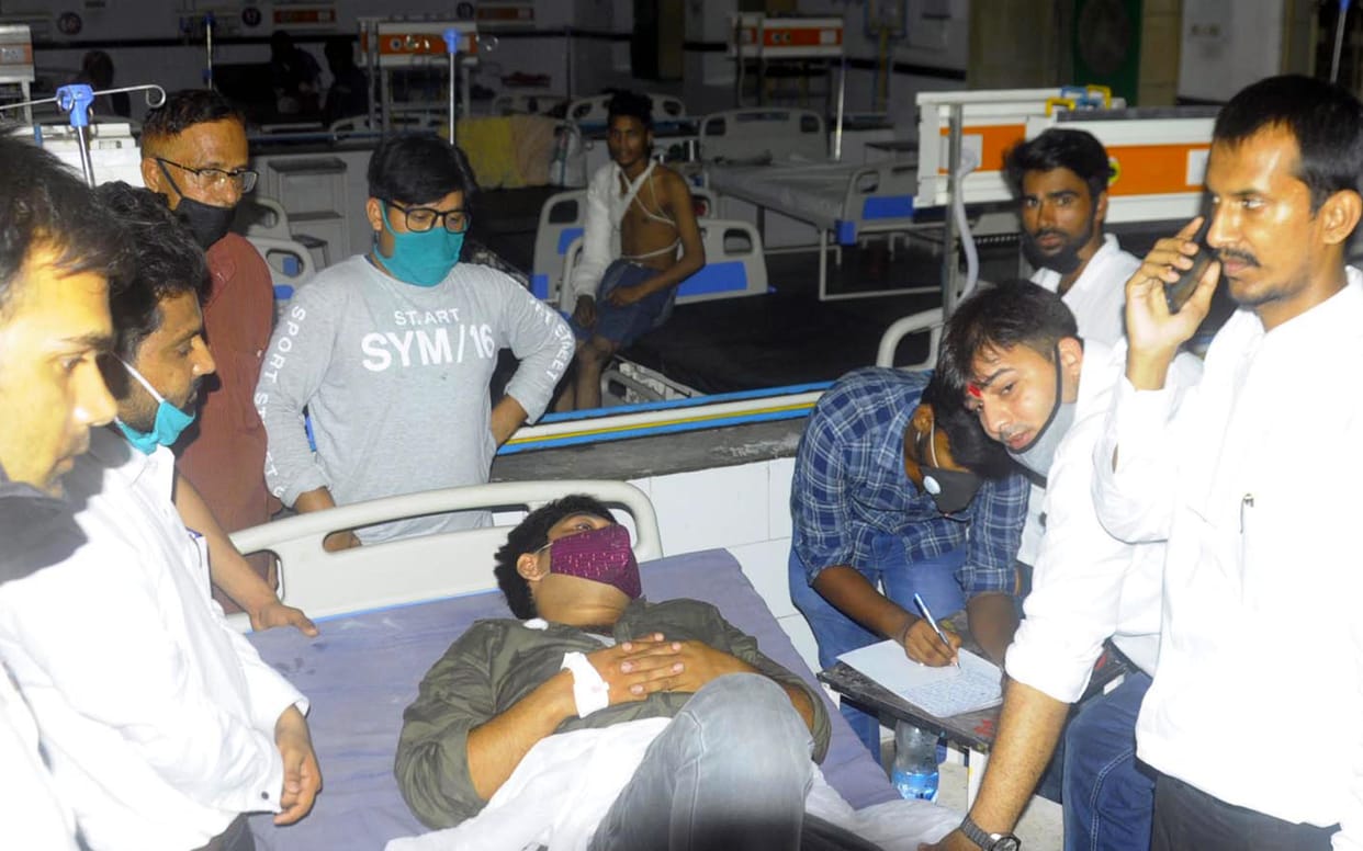 Prayagraj: firing in transaction dispute, advocate injured