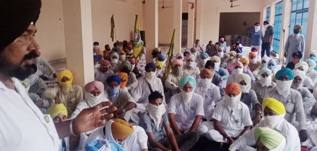 Farmers descended against the Farming Ordinance